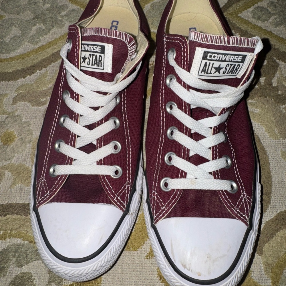 Converse All Star Burgundy Sneakers